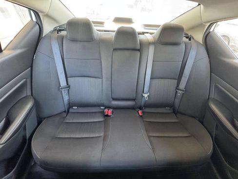 Used 2025 Nissan Altima 2.5 SV FWD image 33