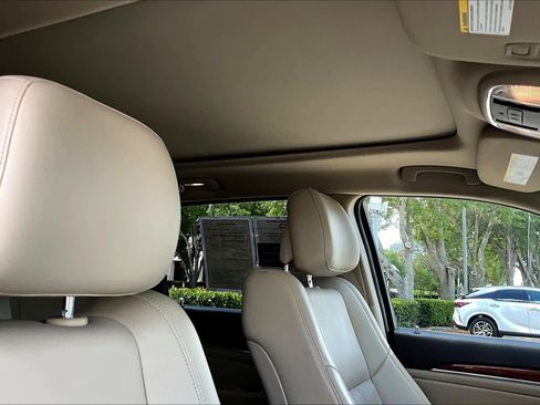 Used 2011 Jeep Grand Cherokee Limited w/ Trailer Tow Group IV image 13