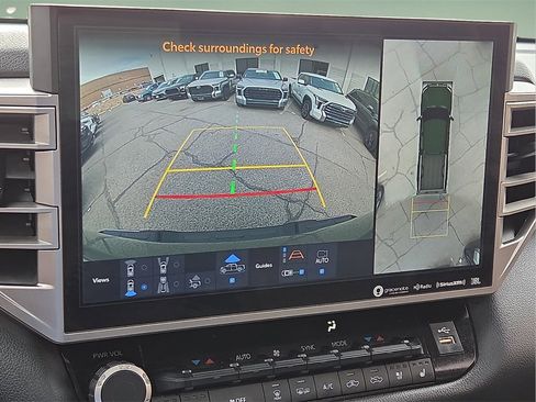 Used 2023 Toyota Tundra Limited image 19