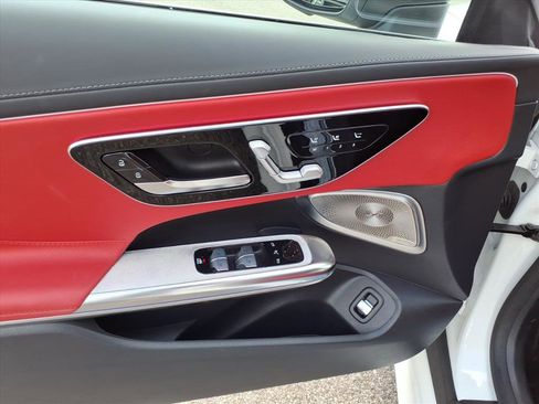 Used 2024 Mercedes-Benz CLE 300 4MATIC Cabriolet image 13