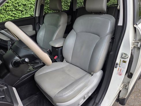 Used 2014 Subaru Forester 2.5i Limited w/ Popular Package #2 AWD/4WD image 26