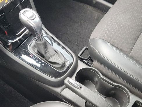 Used 2018 Buick Encore Preferred image 16