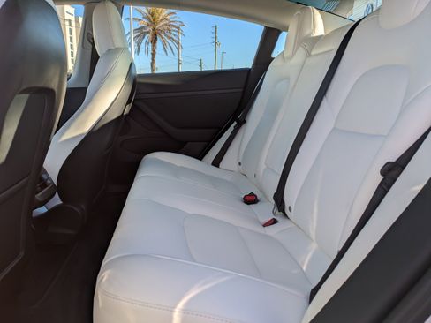 Used 2022 Tesla Model 3 Long Range image 14