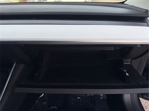 Used 2019 Tesla Model 3 Performance image 37