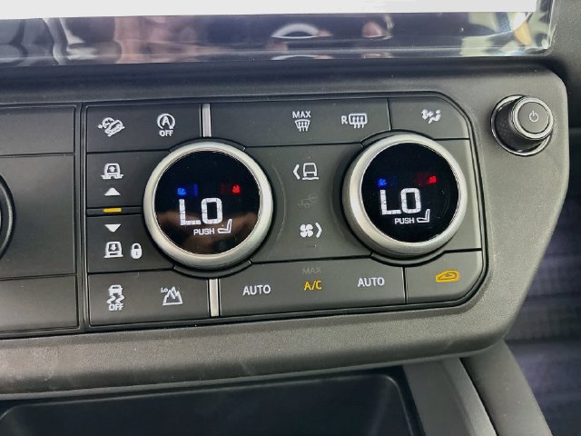New 2026 Land Rover Defender 110 S AWD/4WD image 17