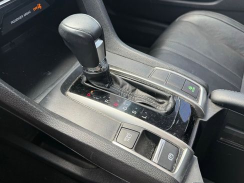 Used 2017 Honda Civic EX-L image 16