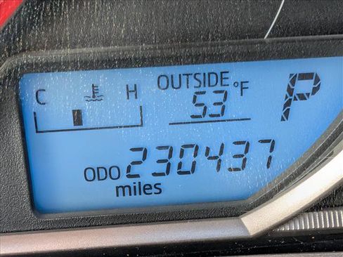 Used 2014 Toyota RAV4 XLE image 34