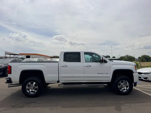 Used 2016 GMC Sierra 3500 Denali w/ Duramax Plus Package AWD/4WD image 7