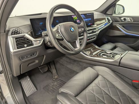 Certified 2024 BMW X5 xDrive40i w/ Premium Package image 4