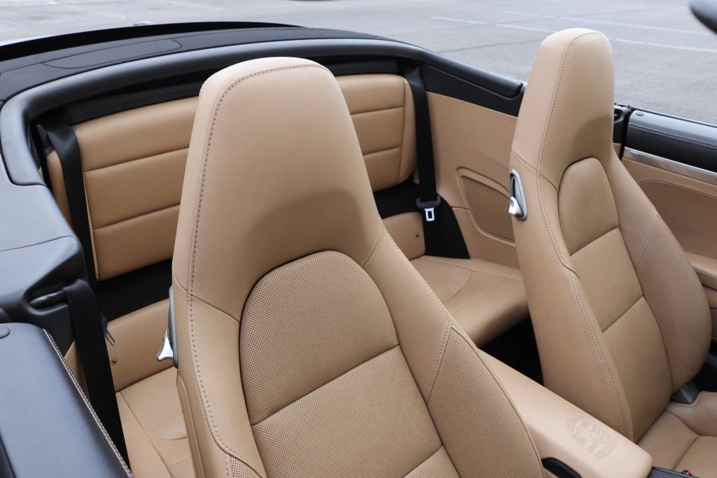 Used 2013 Porsche 911 Carrera w/ Bose Audio Pkg RWD image 17