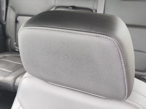Used 2021 GMC Sierra 1500 SLT AWD/4WD image 24