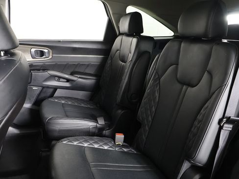 Used 2023 Kia Sorento SX Prestige AWD/4WD image 35