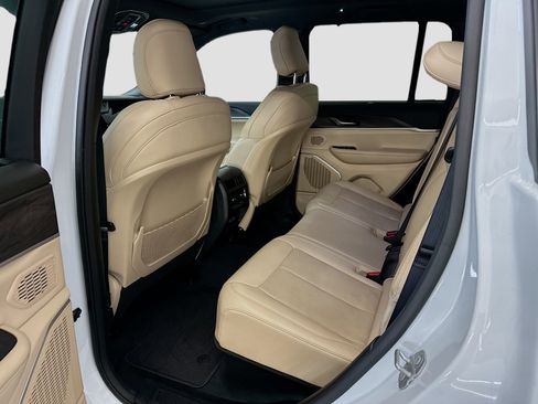 Used 2023 Jeep Grand Cherokee 4WD 4xe w/ Luxury Tech Group II image 30