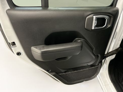 Used 2022 Jeep Wrangler Unlimited Sport AWD/4WD image 27