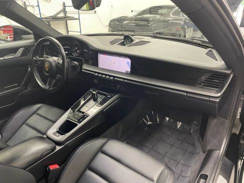 Used 2021 Porsche 911 Carrera w/ Premium Package RWD image 38