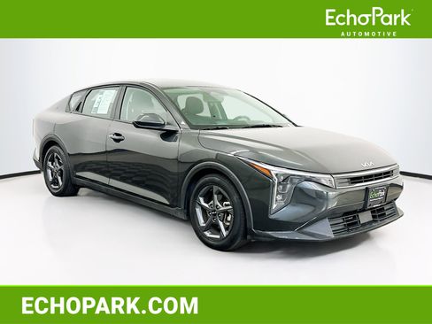 Used 2025 Kia K4 FWD image 1