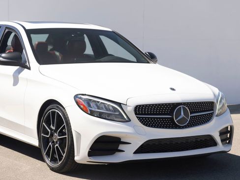 Used 2019 Mercedes-Benz C 300 Sedan image 3