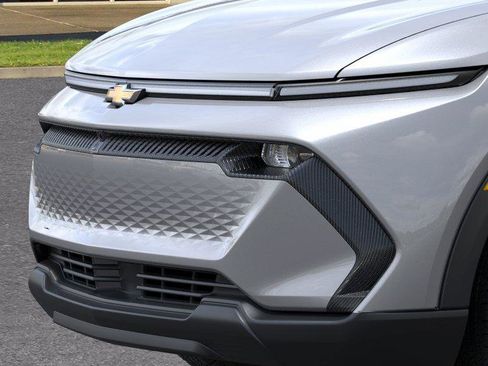 New 2026 Chevrolet Equinox EV LT image 13