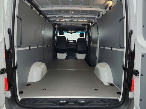 New 2026 Mercedes-Benz Sprinter 2500 image 14