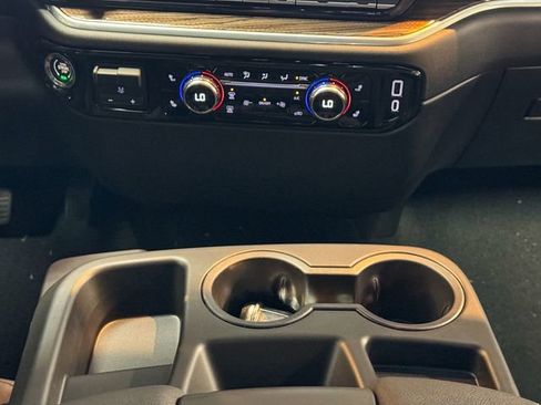 New 2026 GMC Sierra 1500 Elevation image 29