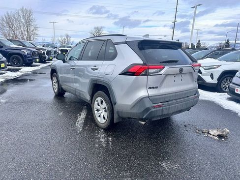 Used 2021 Toyota RAV4 LE w/ Carpet Mat Package (TMS) image 3