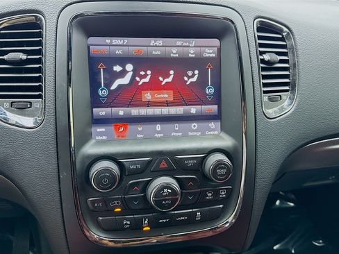 Used 2018 Dodge Durango SRT w/ Technology Group AWD/4WD image 12