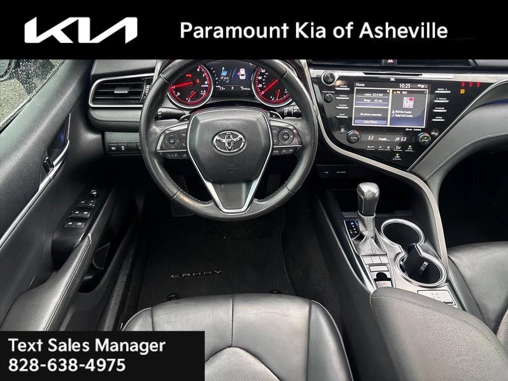 Used 2020 Toyota Camry XSE FWD image 8