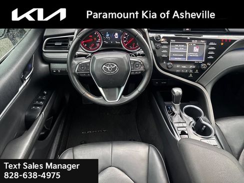 Used 2020 Toyota Camry XSE FWD image 8