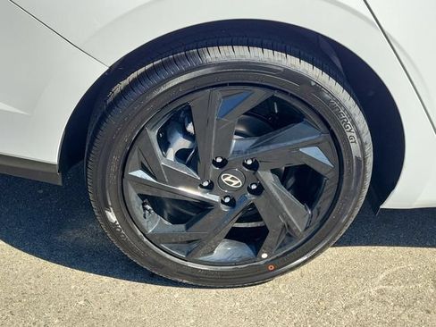 New 2026 Hyundai Elantra SEL Sport FWD image 30