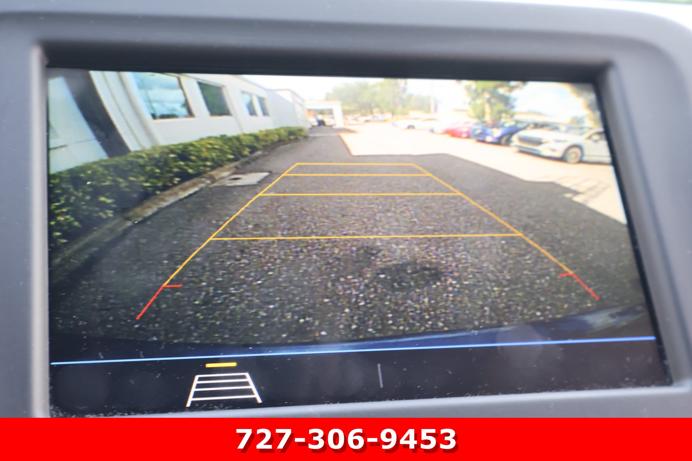 Used 2019 Chevrolet Equinox LT FWD image 4