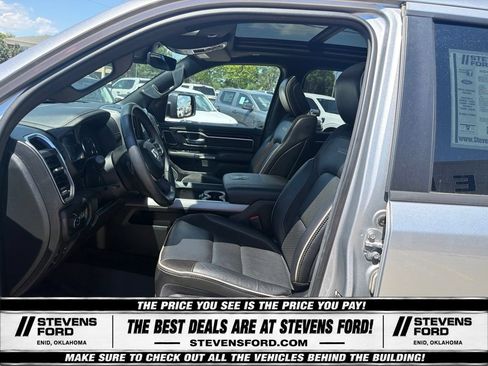 Used 2023 RAM 1500 Laramie AWD/4WD image 17