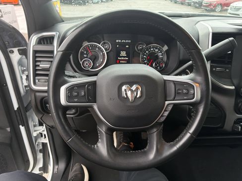 Used 2024 RAM 3500 Big Horn AWD/4WD image 17