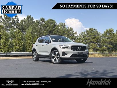 Used 2025 Volvo XC40 B5 Plus w/ Protection Package Premier