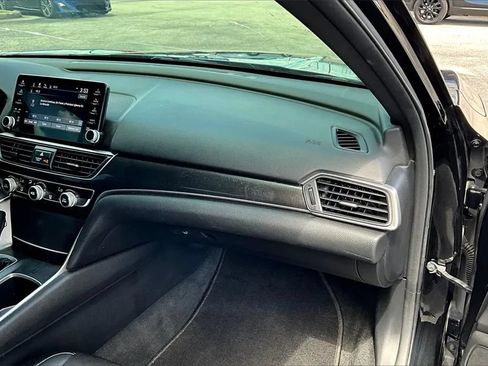 Used 2022 Honda Accord Sport image 15