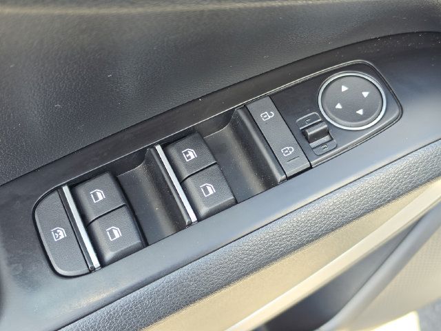 Used 2025 Kia Soul LX FWD image 27