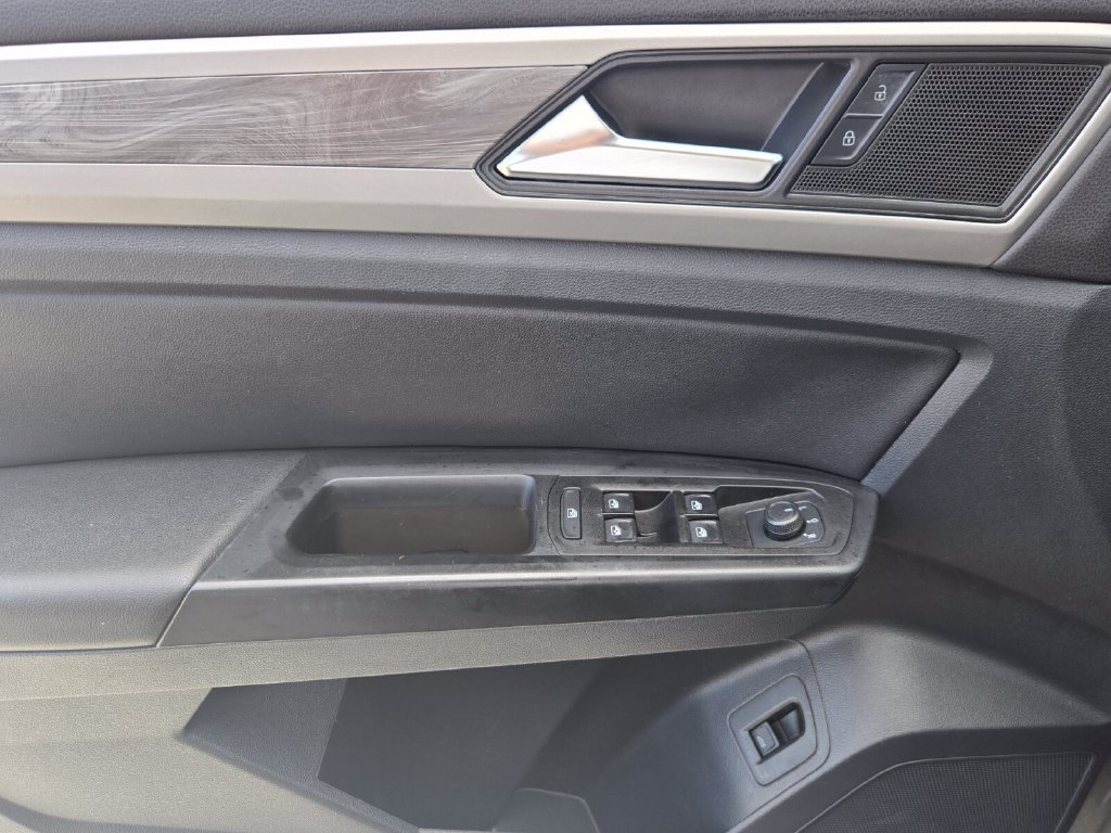 Used 2020 Volkswagen Atlas Cross Sport SE w/ Towing Package FWD image 28