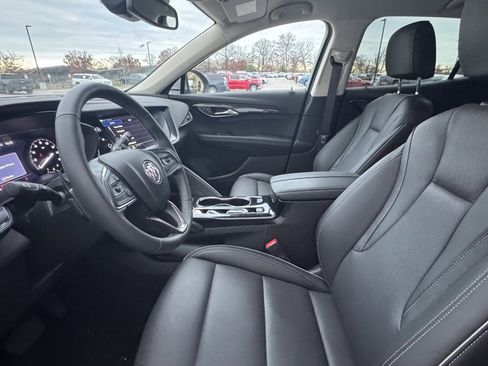 Used 2023 Buick Envision Essence image 3