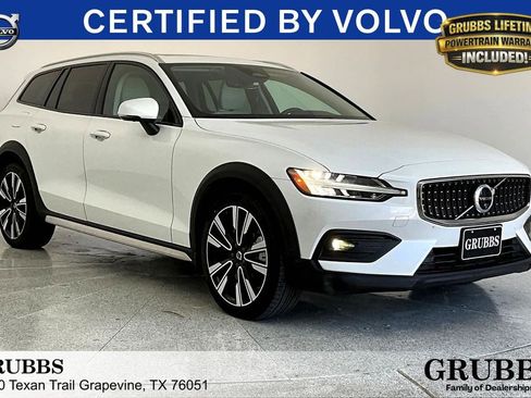 Used 2025 Volvo V60 B5 Cross Country Ultra w/ Protection Package Premier AWD/4WD image 1