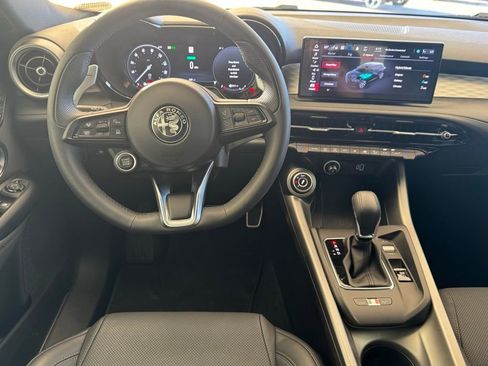 New 2024 Alfa Romeo Tonale Veloce image 23