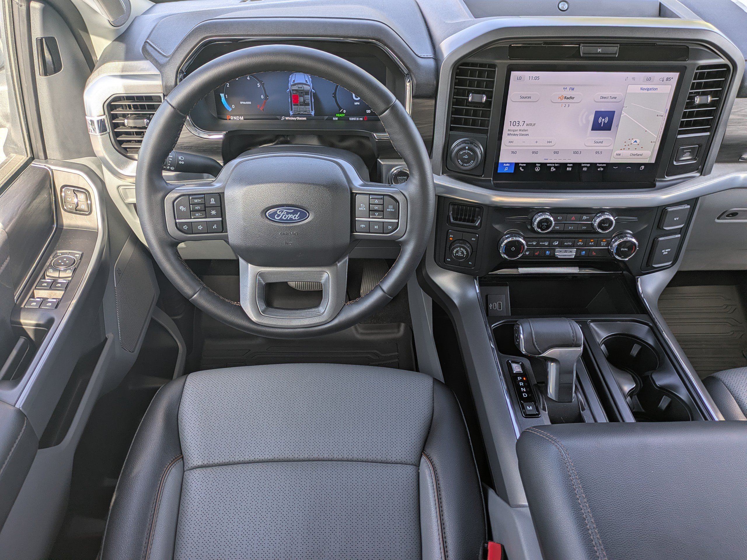Used 2025 Ford F150 Lariat w/ Equipment Group 501A Mid AWD/4WD image 16