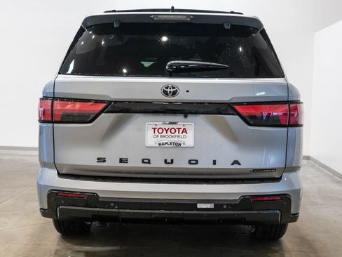Used 2026 Toyota Sequoia Limited w/ Tow Technology Package AWD/4WD image 8