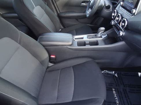 Used 2025 Nissan Sentra SV FWD image 13