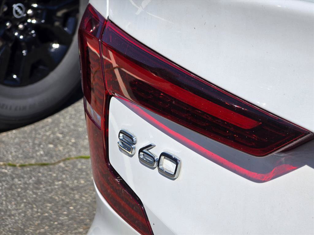 Used 2024 Volvo S60 B5 Core AWD/4WD image 14