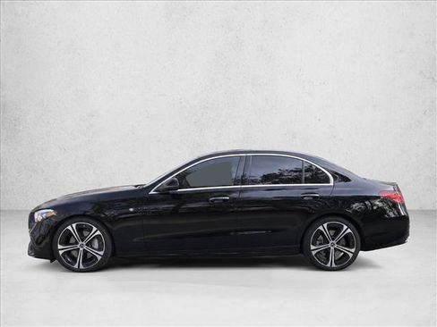 Used 2023 Mercedes-Benz C 300 Sedan image 4
