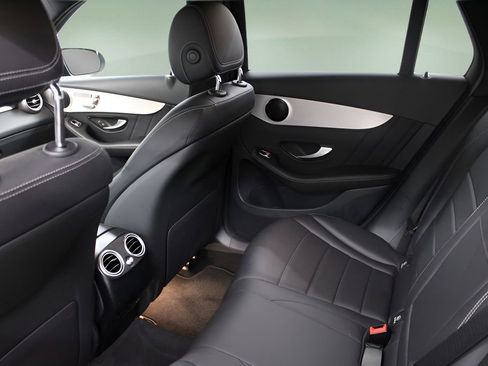 Used 2022 Mercedes-Benz GLC 300 image 27