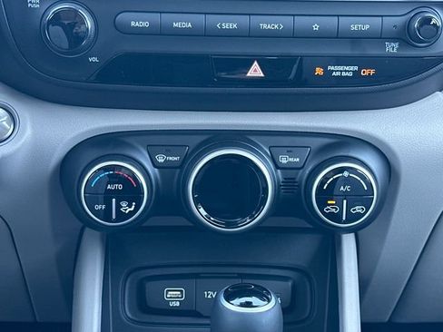 New 2026 Hyundai Venue SEL FWD image 22