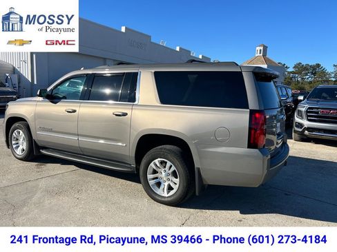 Used 2018 Chevrolet Suburban LS w/ Max Trailering Package image 4