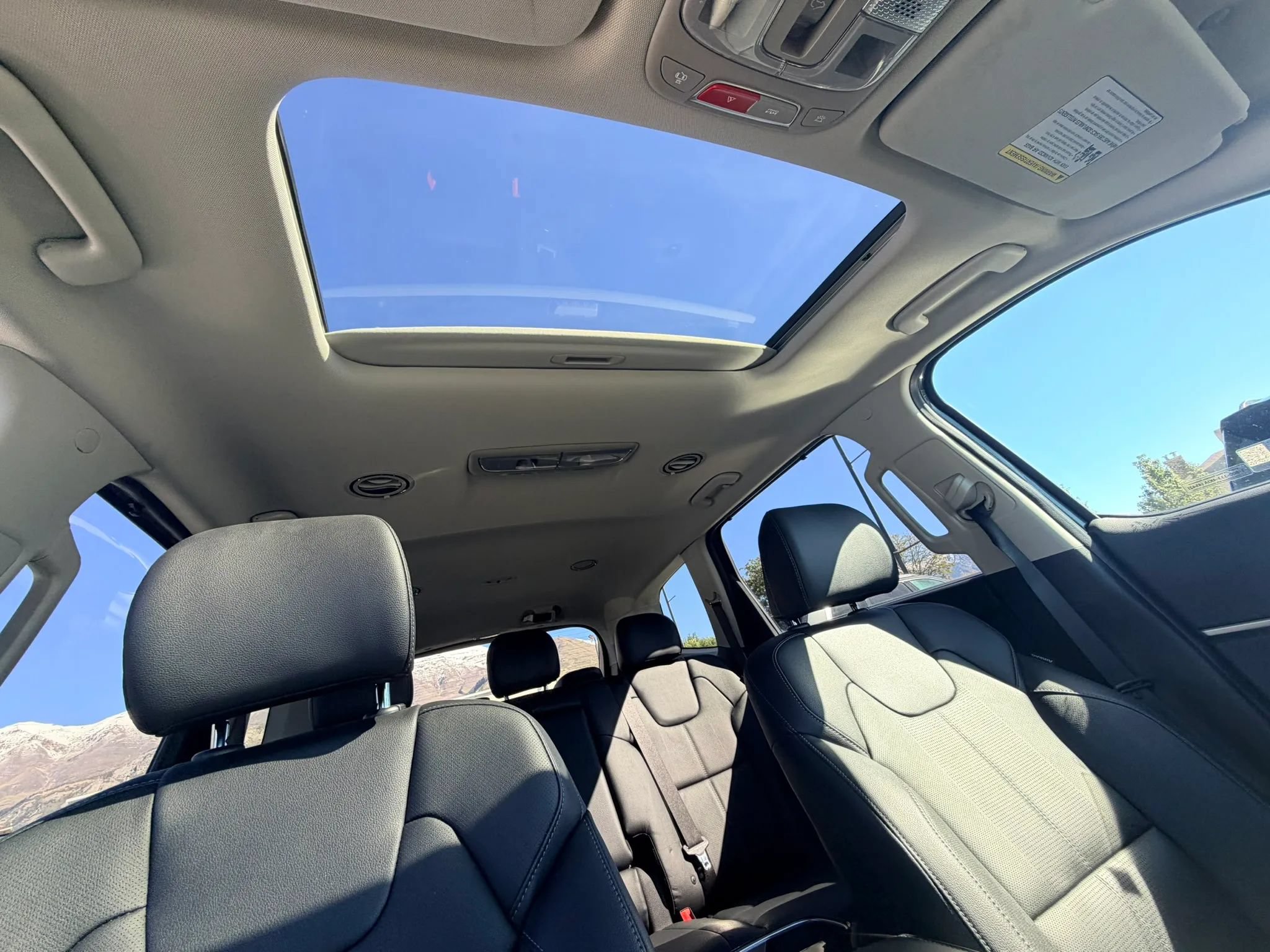 Used 2024 Kia Telluride EX AWD/4WD image 28