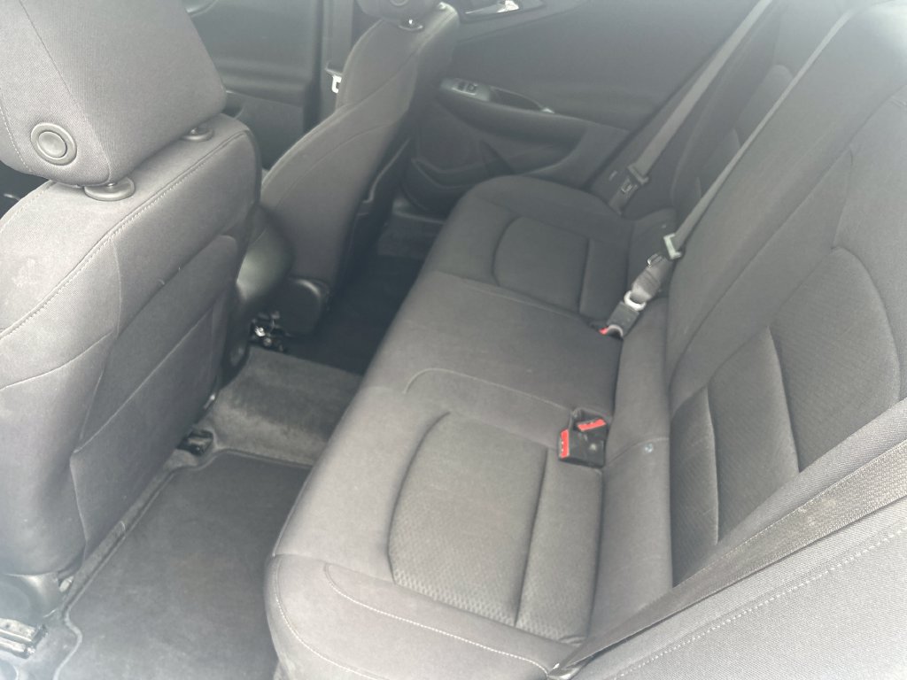 Used 2024 Chevrolet Malibu RS FWD image 29