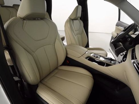 Used 2025 INFINITI QX60 Luxe AWD/4WD image 17